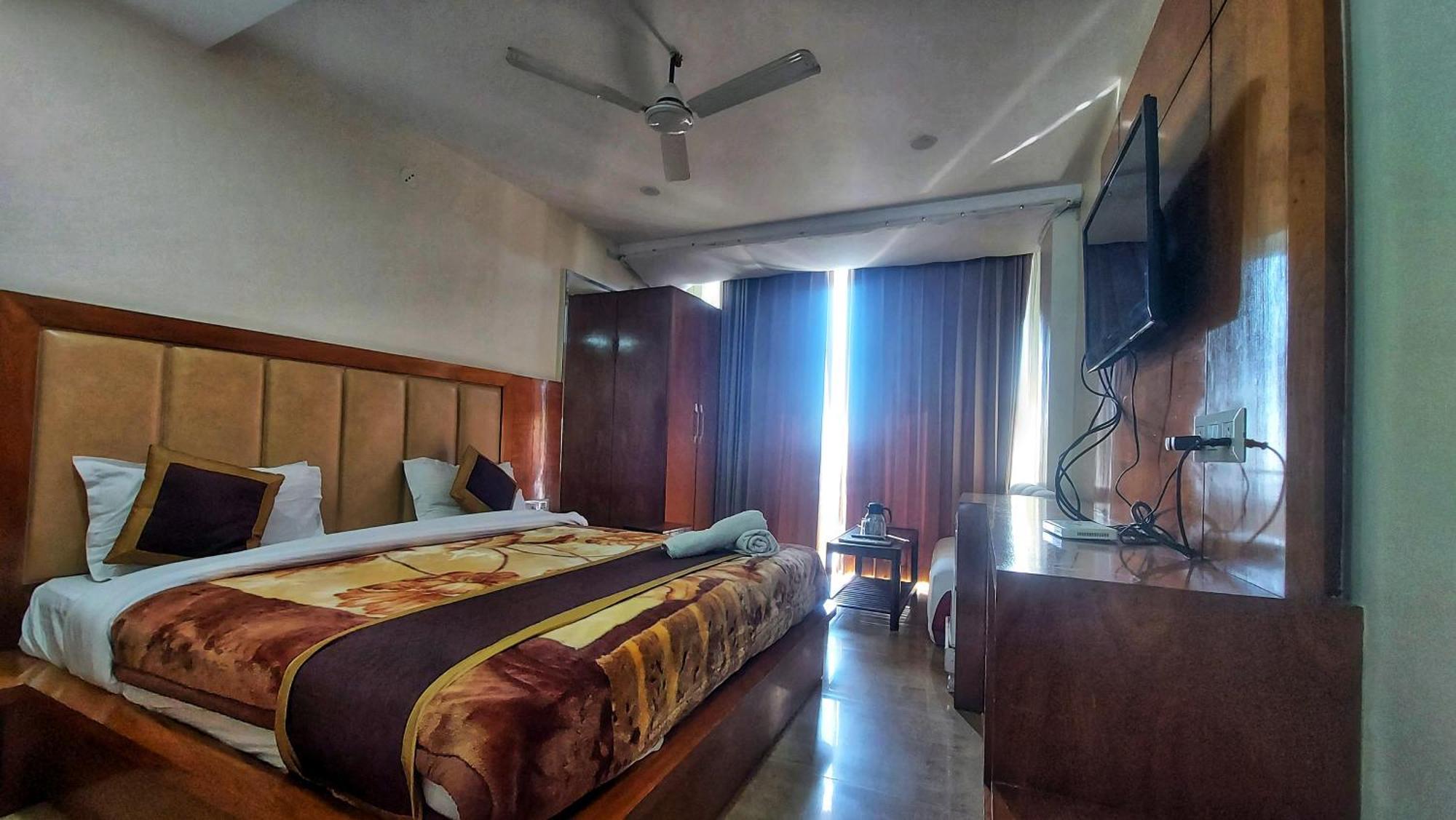 Hotel India House Dharamshala Exterior photo