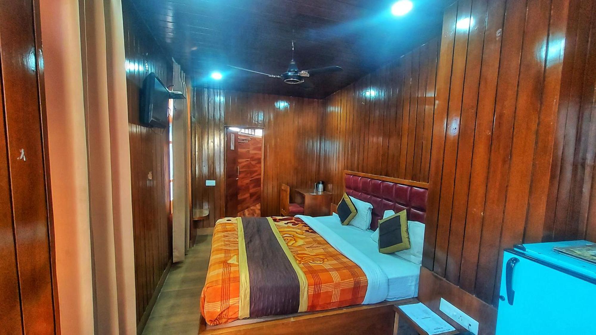 Hotel India House Dharamshala Exterior photo